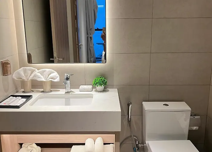 Elegant Alacarte Ha Long