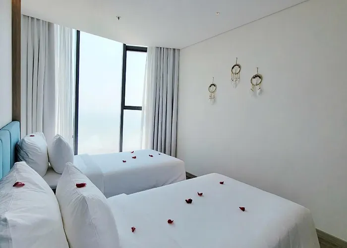 Elegant Alacarte * Ha Long