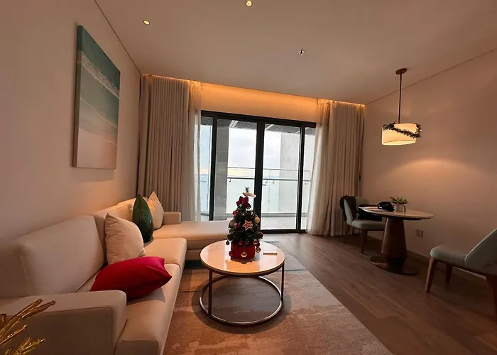 Elegant Alacarte Apartment